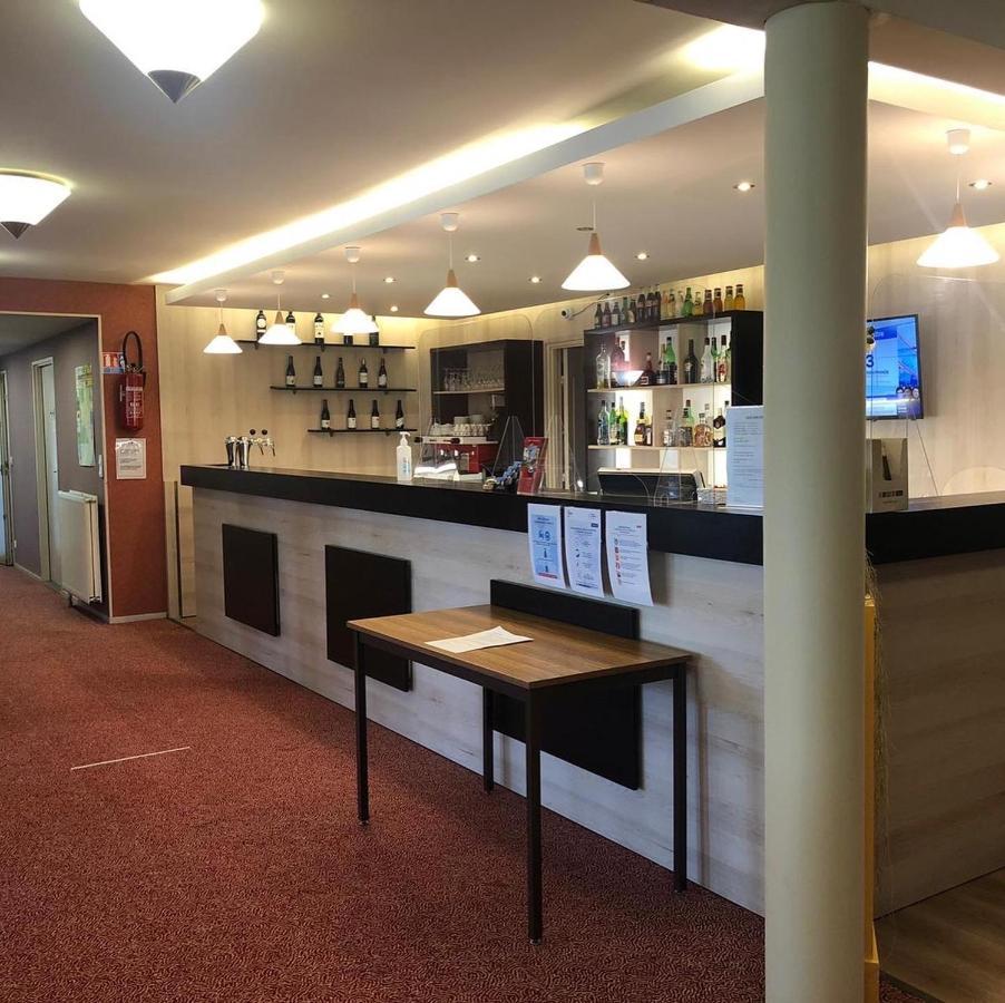 Hotel Altina Pacy-sur-Eure Екстер'єр фото