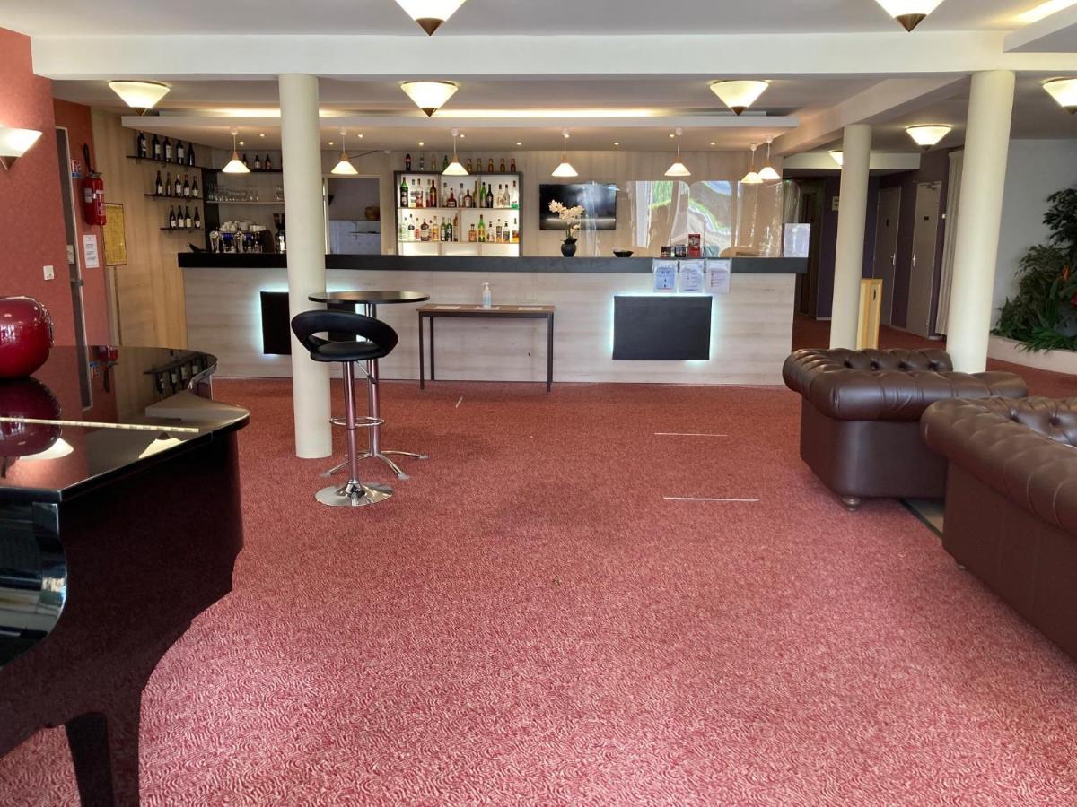 Hotel Altina Pacy-sur-Eure Екстер'єр фото