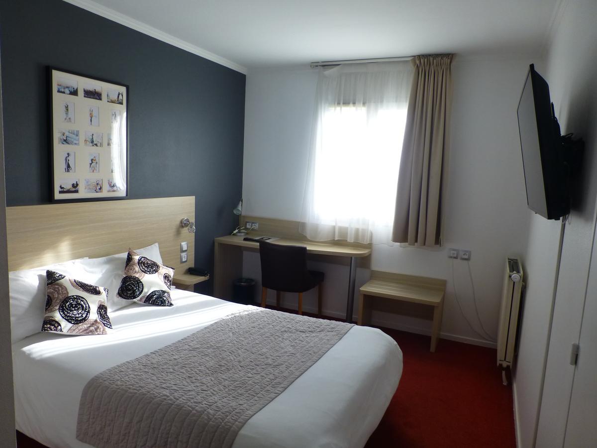 Hotel Altina Pacy-sur-Eure Екстер'єр фото