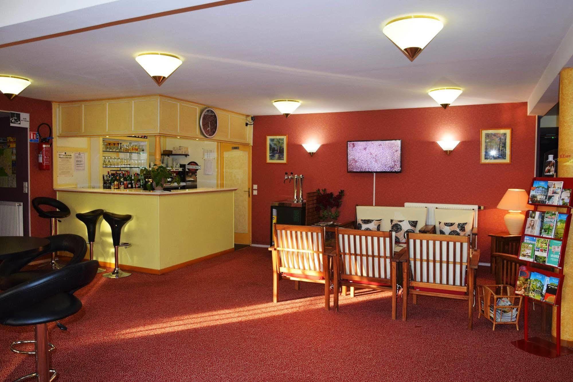 Hotel Altina Pacy-sur-Eure Екстер'єр фото