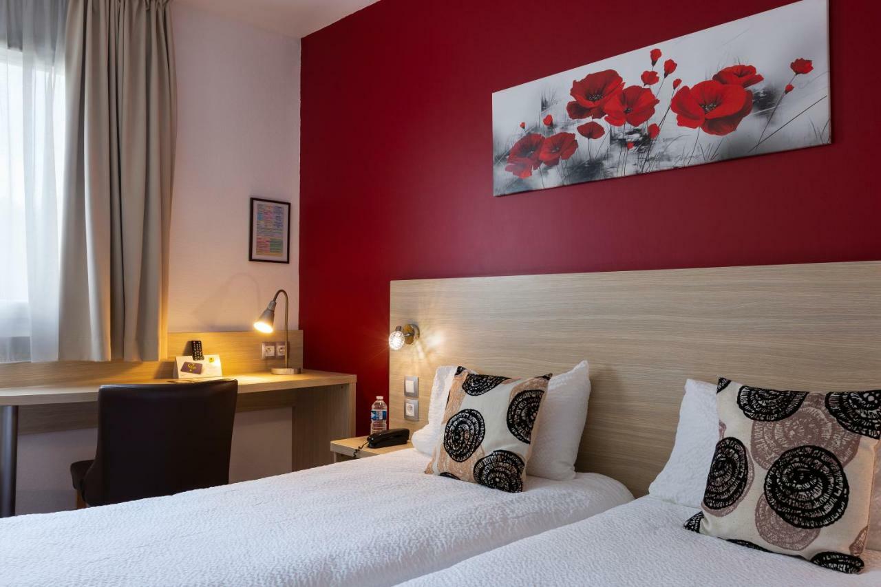 Hotel Altina Pacy-sur-Eure Екстер'єр фото